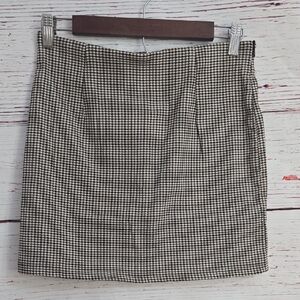 NWT Mini Skirt Floerns Size M